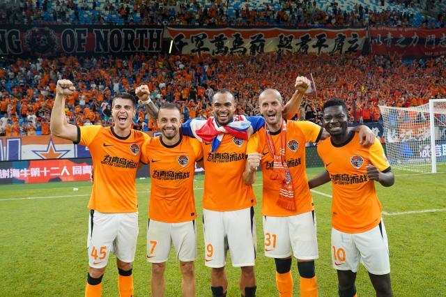 九游用户空间-两记世界波擒下成都蓉城 青岛5轮抢9分脱离降级区