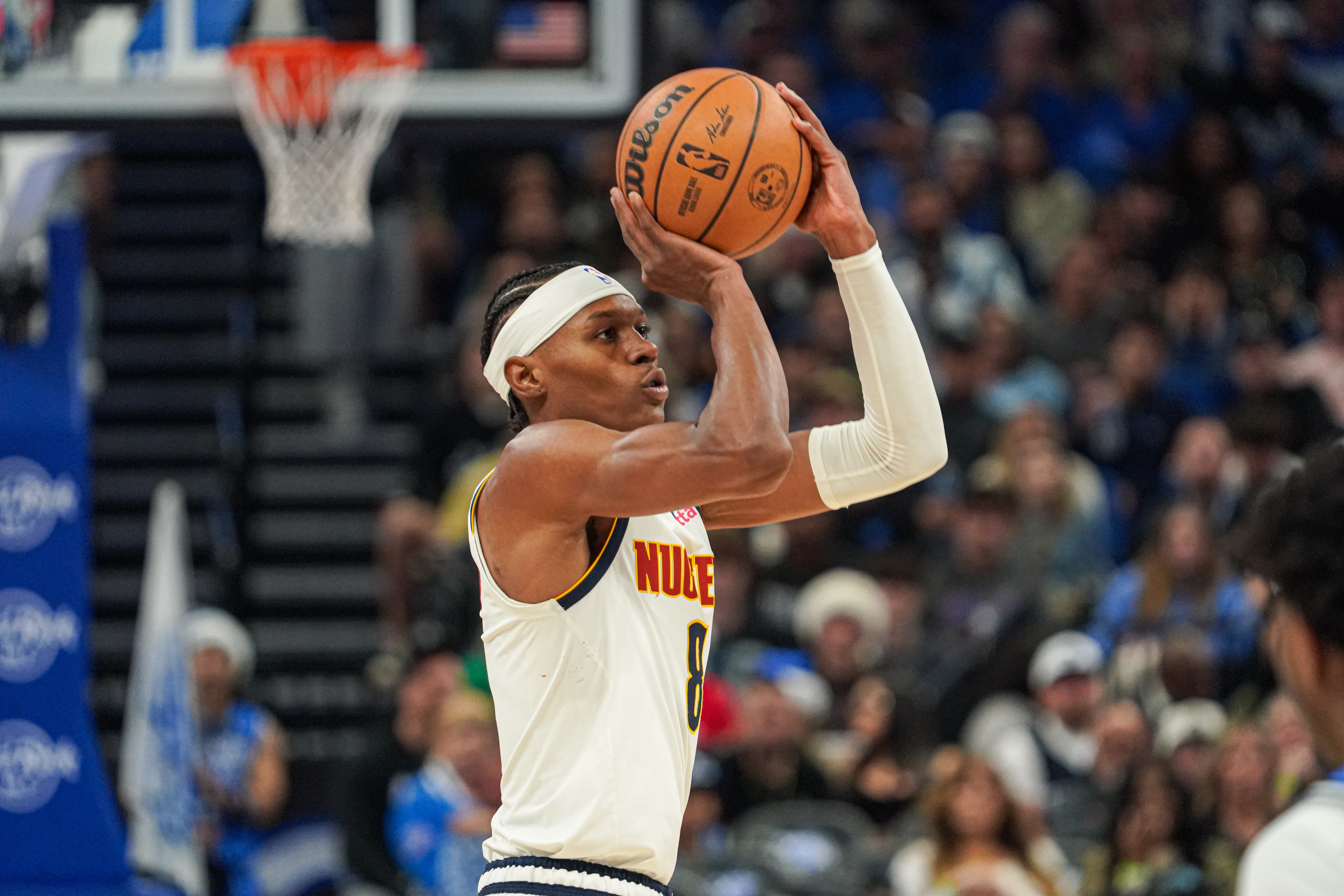 沃特森本赛季开始前生涯最高分是24分 过去5场他场均24.4分